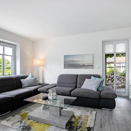 Kaeptn's Huus 펜션 *