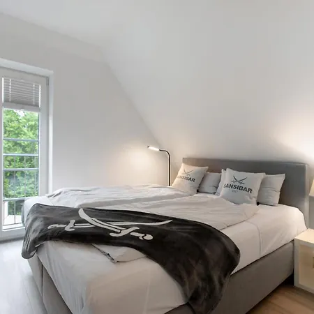 Kaeptn's Huus 펜션 클랑크스뷜