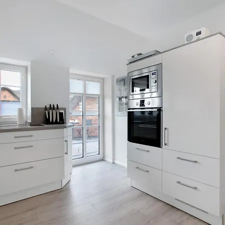 Kaeptn's Huus 펜션 클랑크스뷜