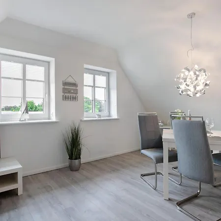 Kaeptn's Huus * 클랑크스뷜