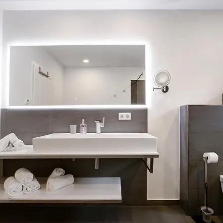 Kaeptn's Huus * 클랑크스뷜